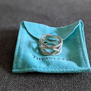 TIFFANY & Co. Celtic knot ring